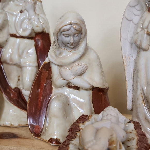 Glazed Ceramic Nativity Scene Set Rustic Minimalist Christmas Decor - Picture 7 of 14